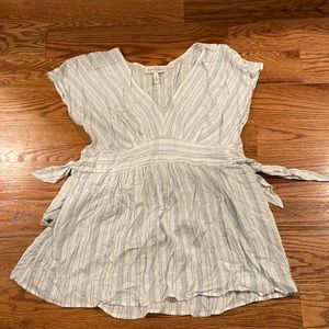 Jessica Simpson Maternity Top